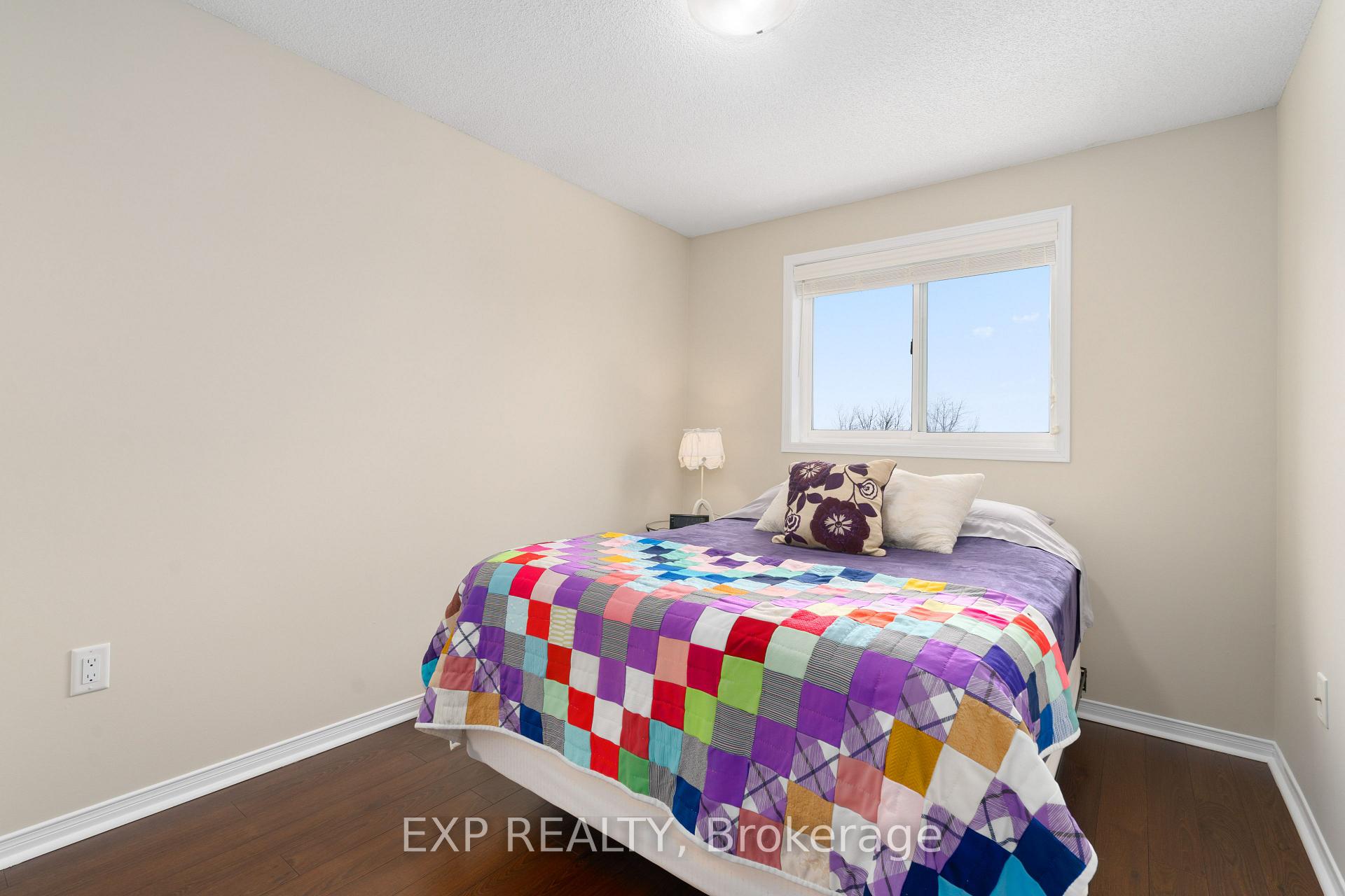 Photo 14 of 19 Peregrine Road, Barrie, Little Lake — HOMEH