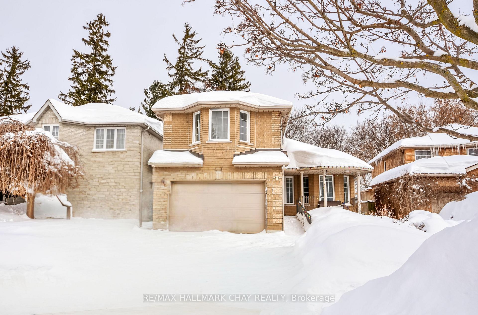 Front of 37 Loon Avenue