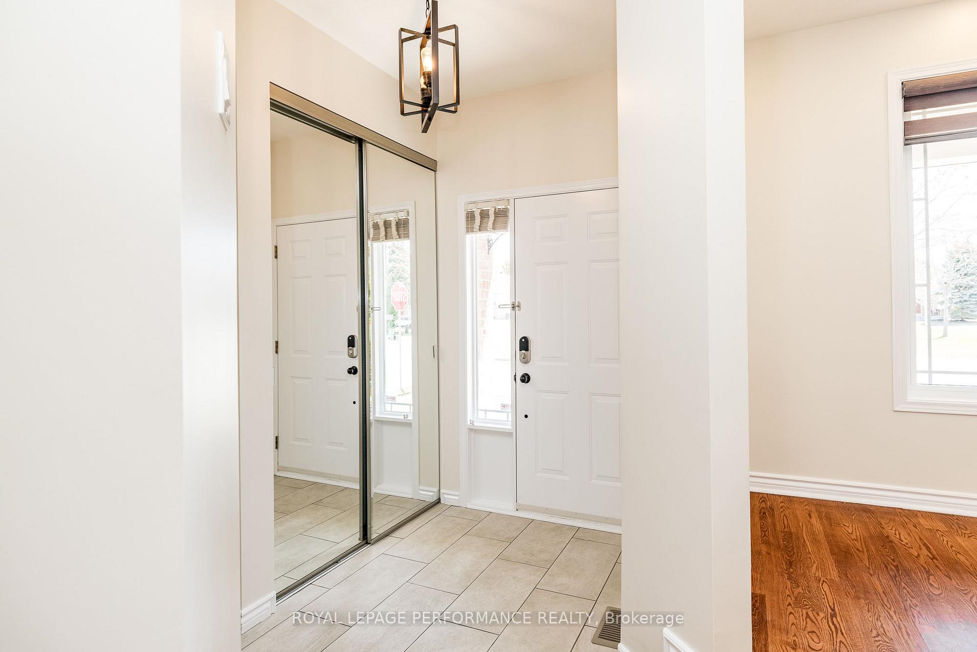 Photo 4 of 1 Grandlea Terrace, Ottawa, Barrhaven East — HOMEH