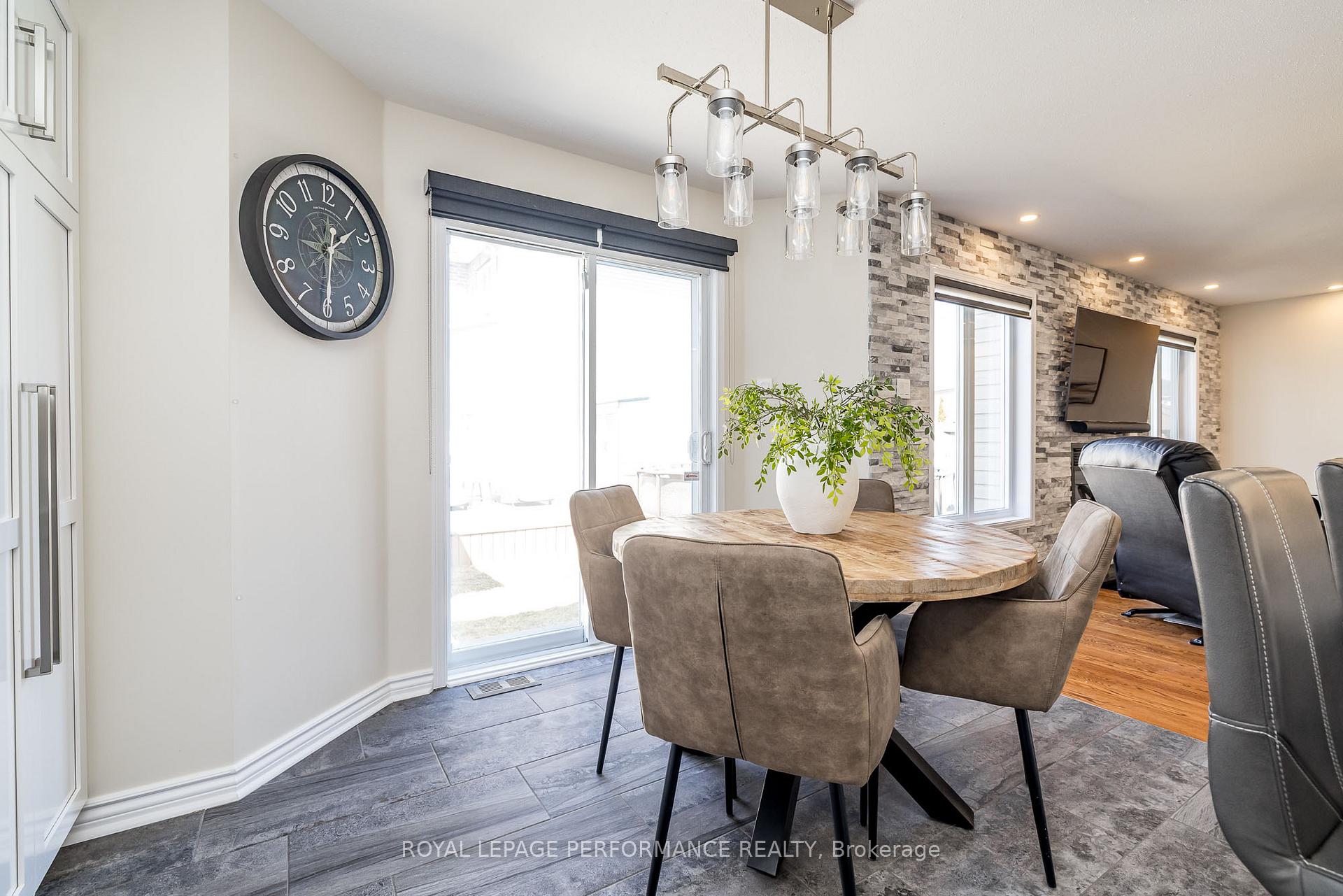 Photo 16 of 1 Grandlea Terrace, Ottawa, Barrhaven East — HOMEH