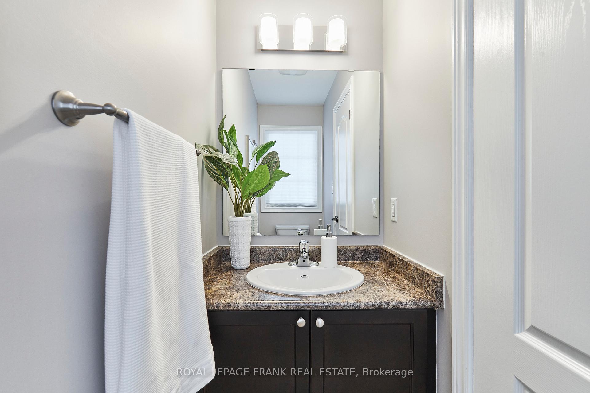 Photo 6 of 165 Mallory Street, Clarington, Courtice — HOMEH