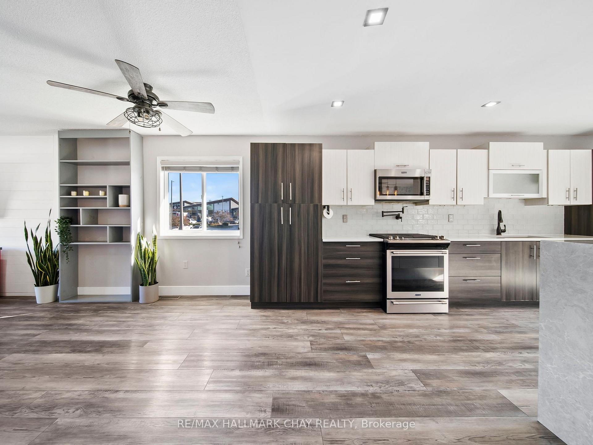Photo 11 of 7 Assiniboine Drive, Barrie, Holly — HOMEH