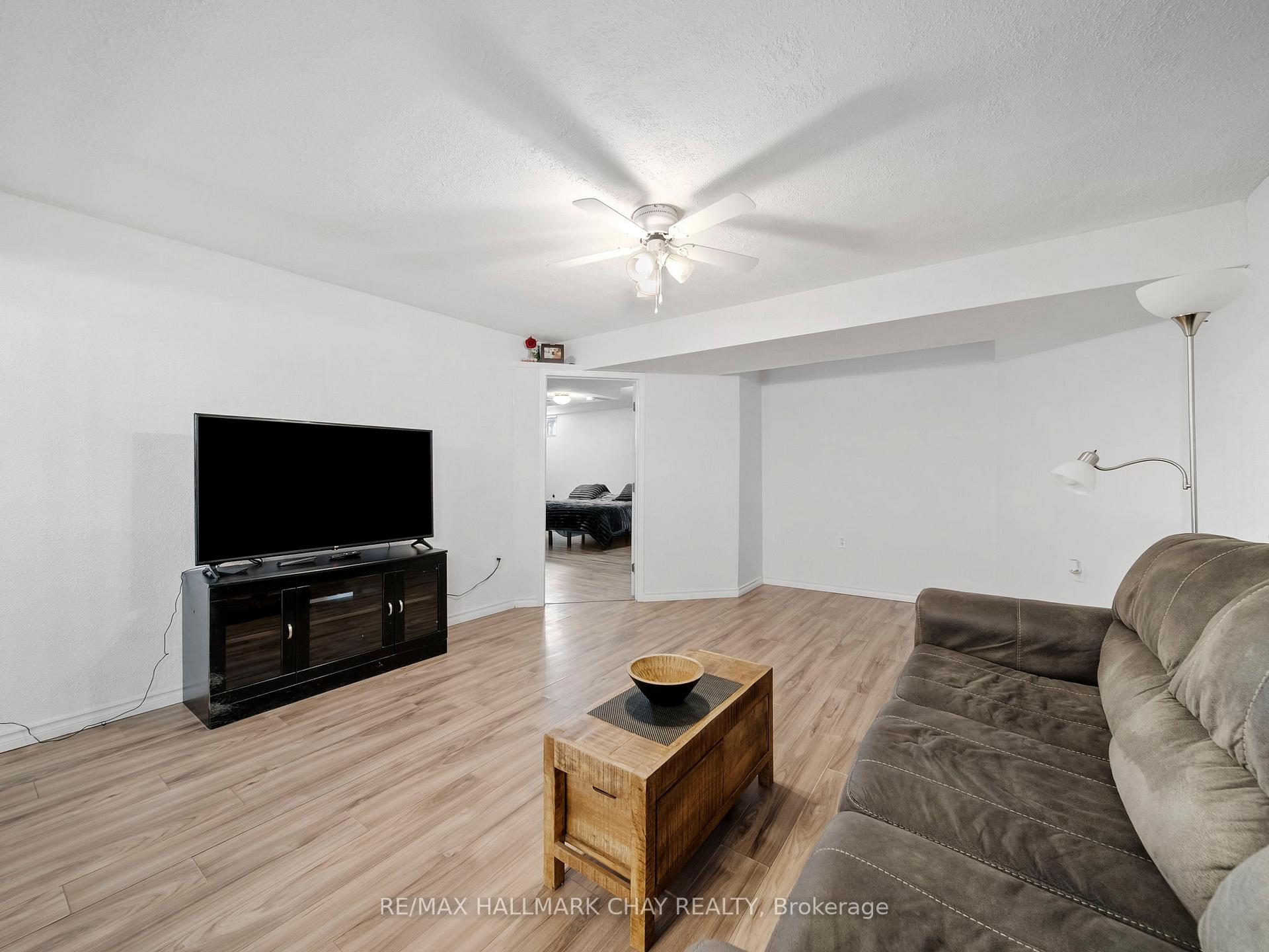 Photo 29 of 7 Assiniboine Drive, Barrie, Holly — HOMEH