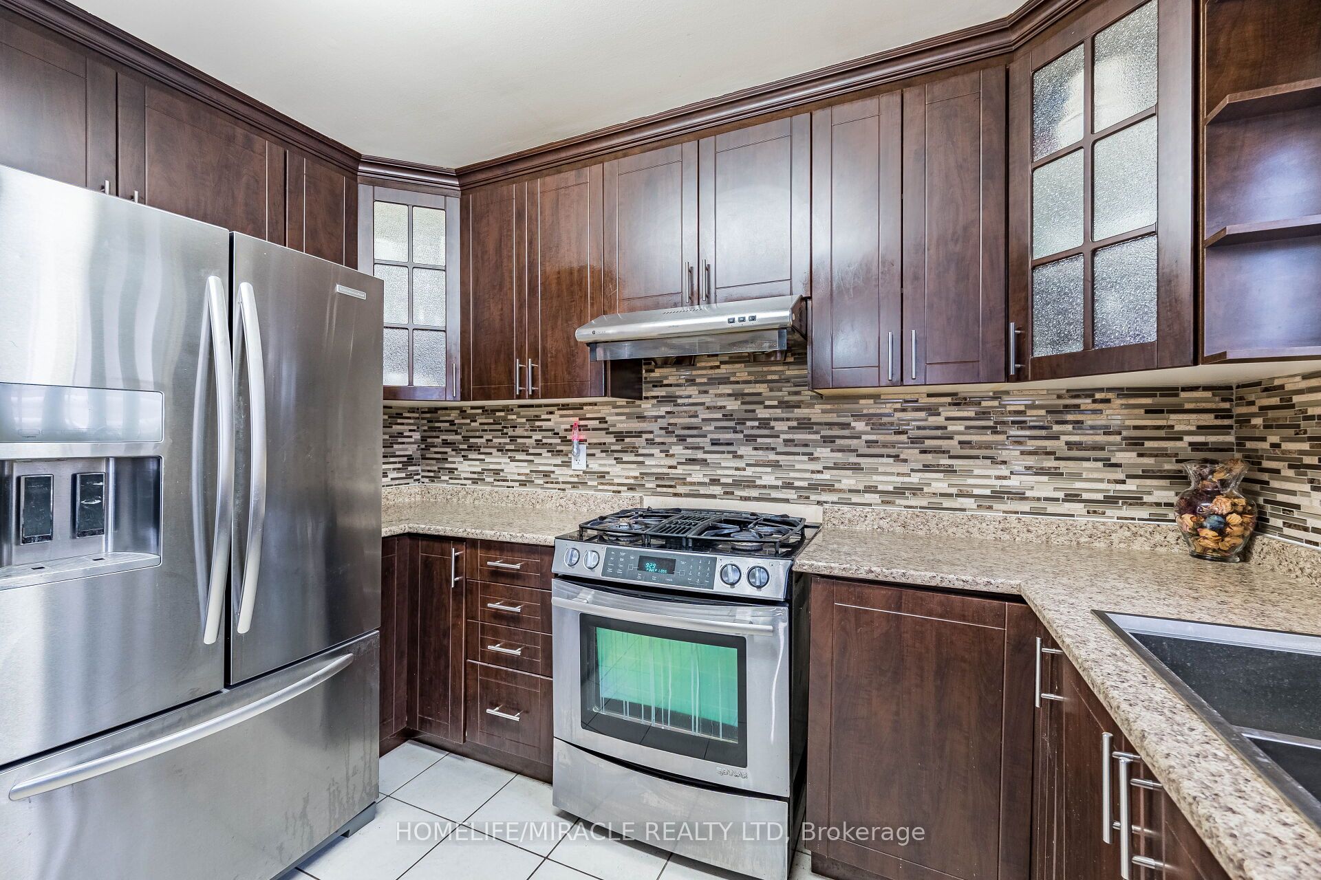 Photo 61 of 9 Ballycastle Crescent, Brampton, Heart Lake West — HOMEH