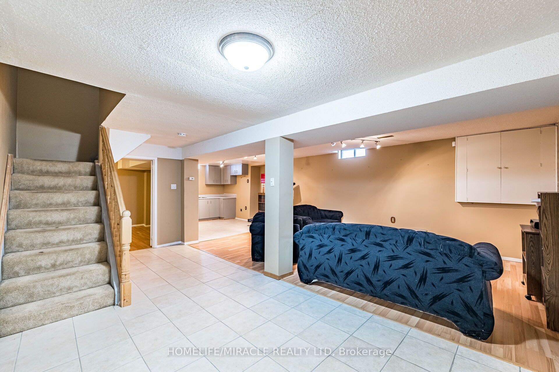 Photo 85 of 9 Ballycastle Crescent, Brampton, Heart Lake West — HOMEH
