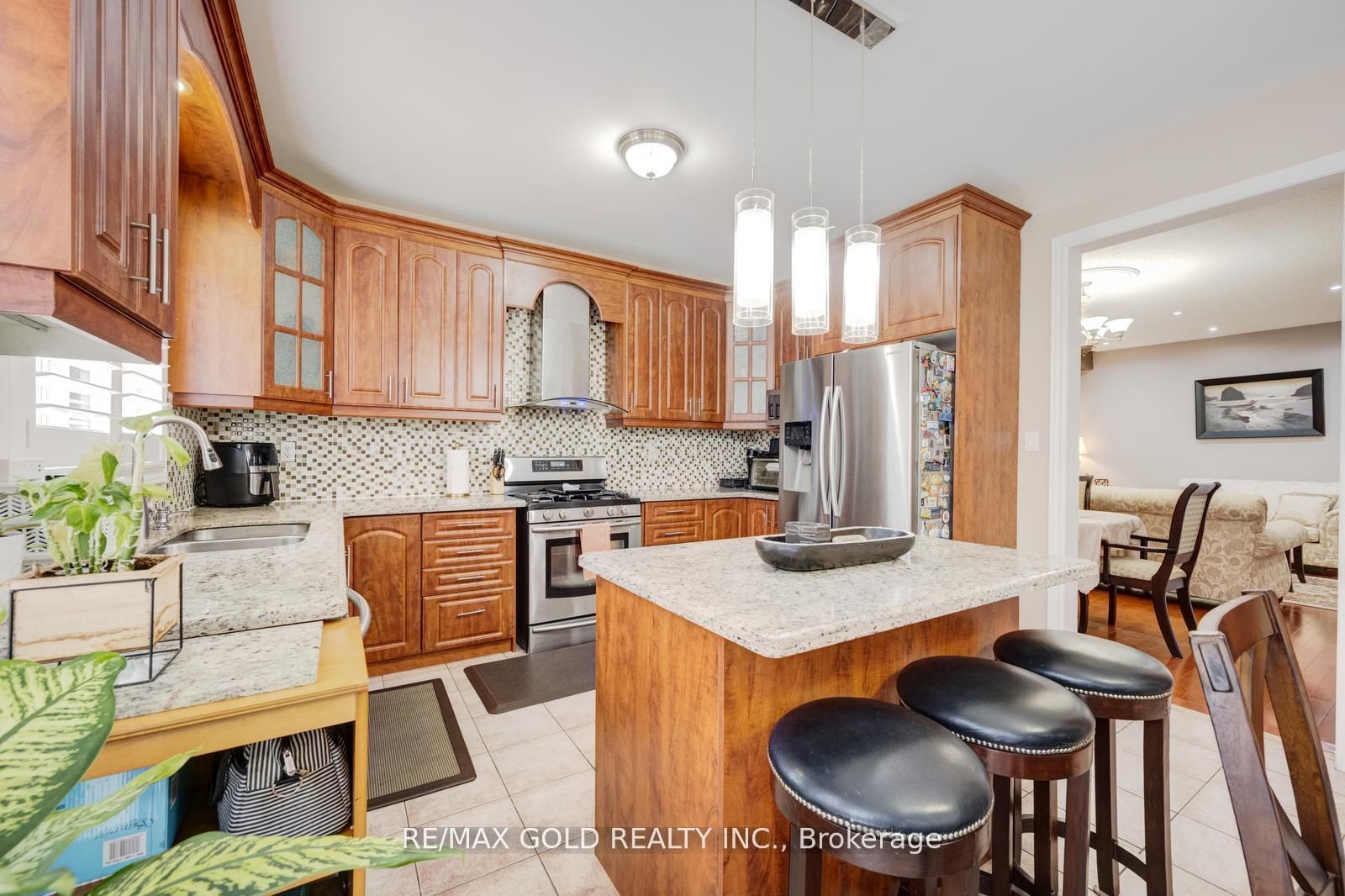 Photo 36 of Unit Main & Upper Level, 44 Summershade Street, Brampton, Bram East — HOMEH