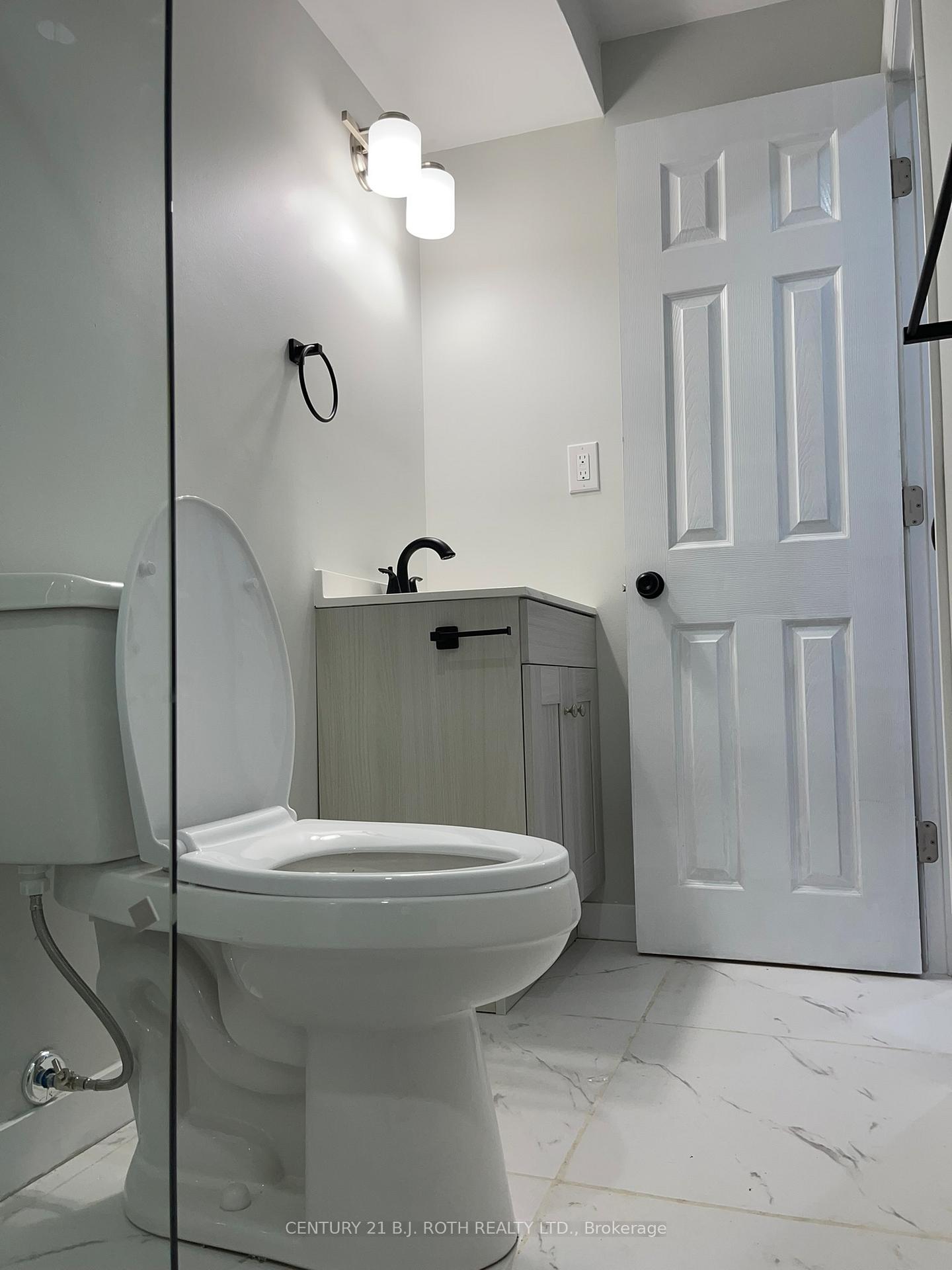 Photo 4 of Unit Basemen, 85 Jessica Drive, Barrie, Painswick South — HOMEH