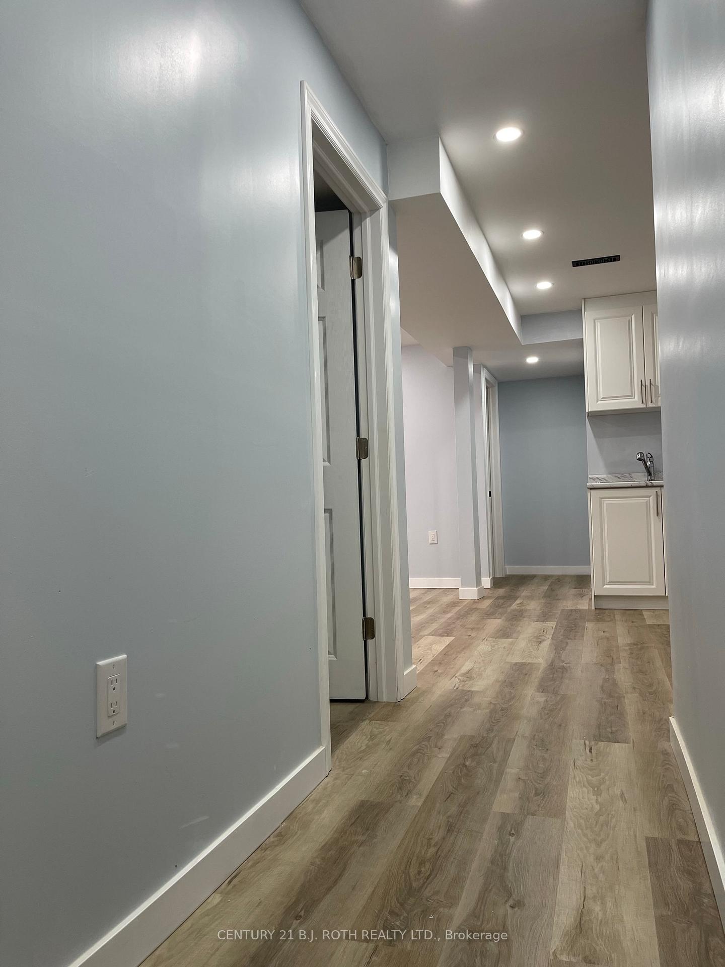 Photo 5 of Unit Basemen, 85 Jessica Drive, Barrie, Painswick South — HOMEH