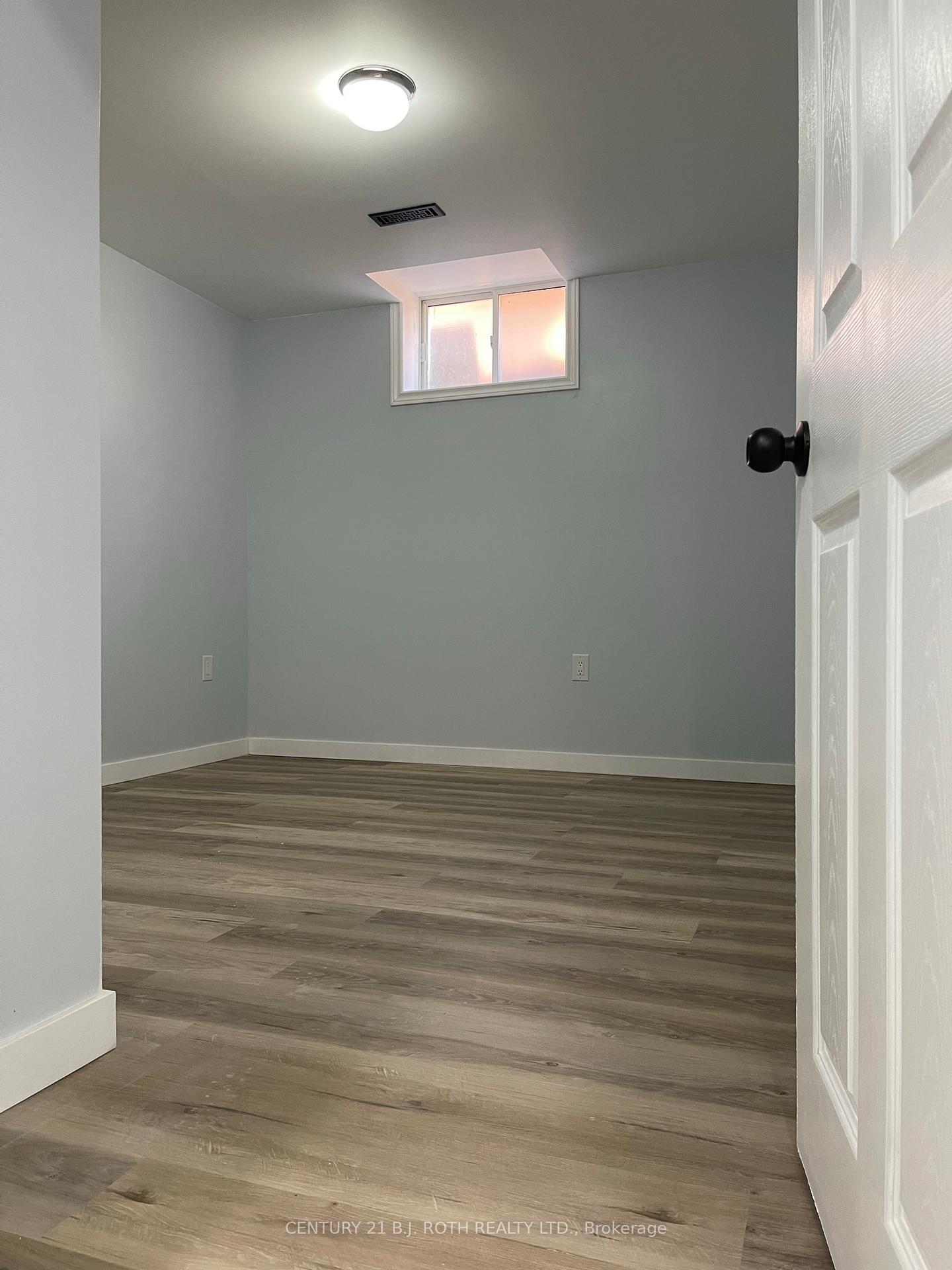 Photo 6 of Unit Basemen, 85 Jessica Drive, Barrie, Painswick South — HOMEH