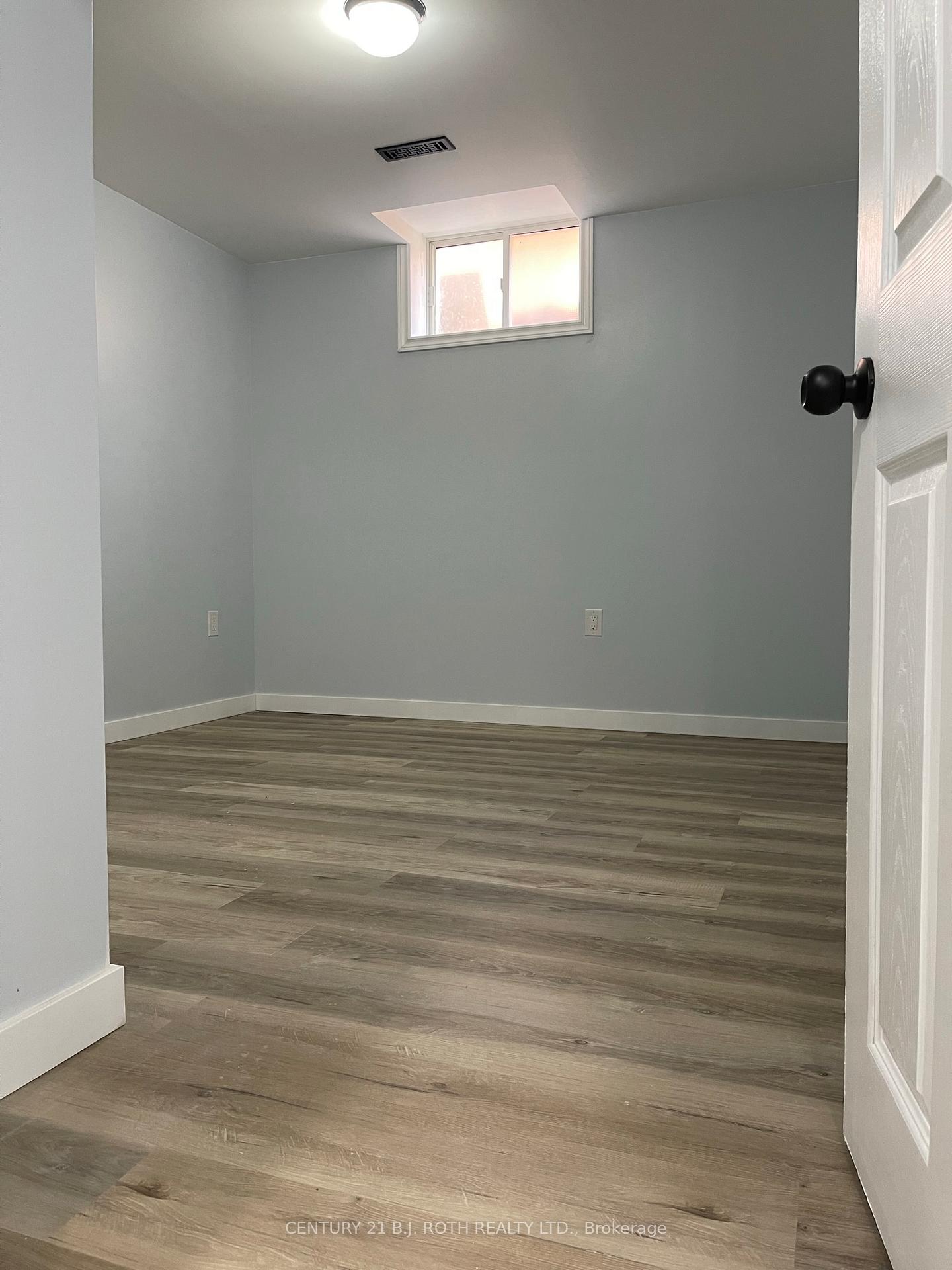 Photo 10 of Unit Basemen, 85 Jessica Drive, Barrie, Painswick South — HOMEH