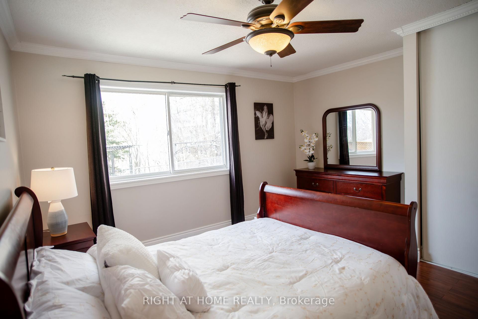 Photo 9 of 74 Country Lane, Barrie, Painswick South — HOMEH