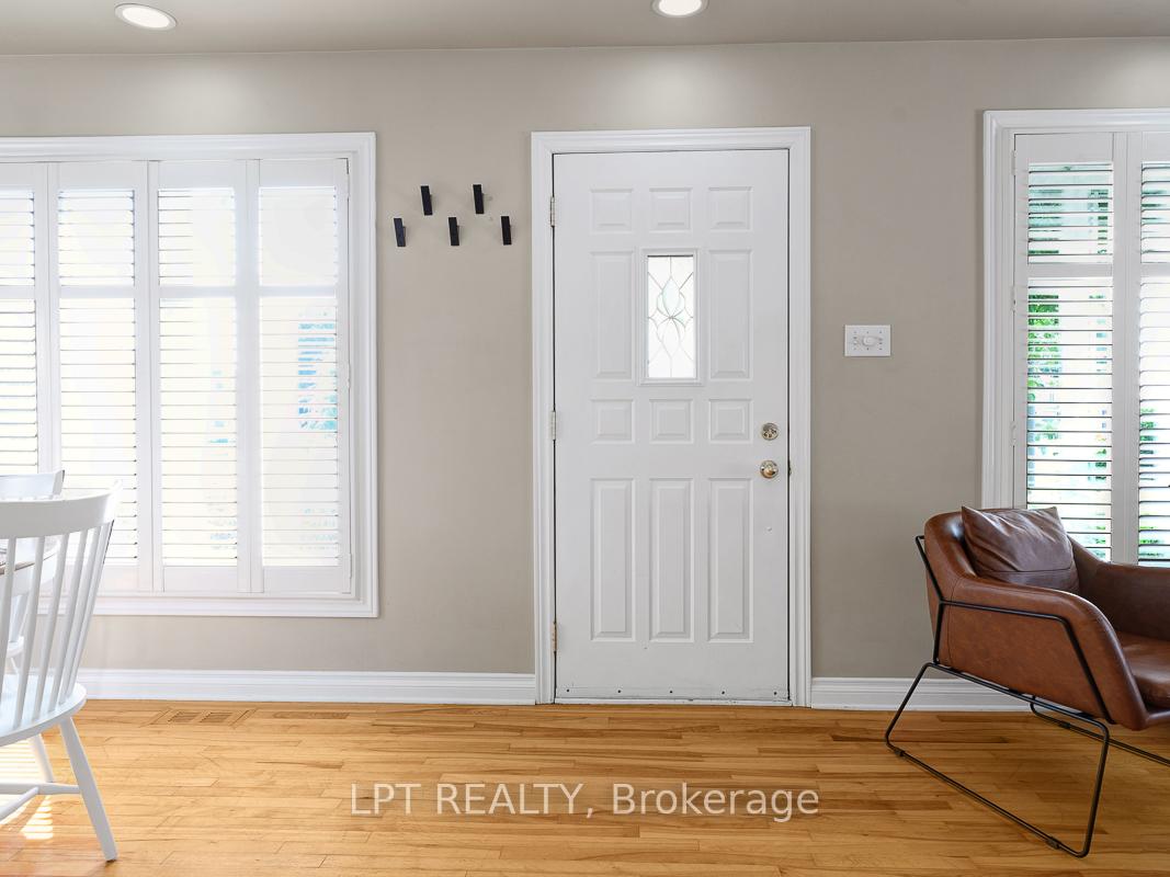 Photo 5 of 77 Harrold Place, Ottawa, Carlington — HOMEH