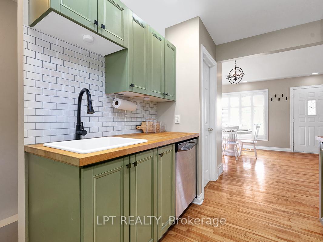 Photo 16 of 77 Harrold Place, Ottawa, Carlington — HOMEH