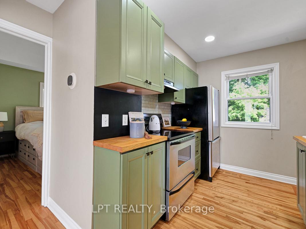 Photo 18 of 77 Harrold Place, Ottawa, Carlington — HOMEH