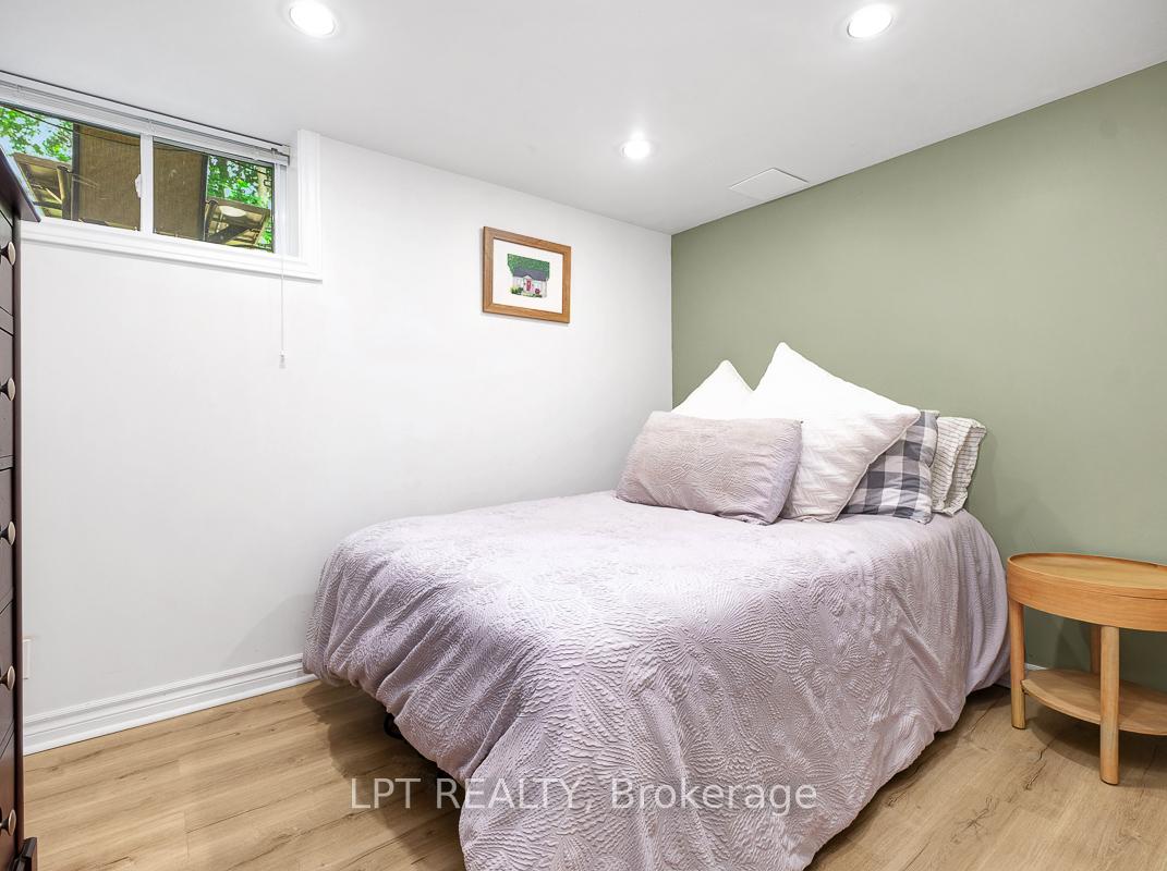 Photo 22 of 77 Harrold Place, Ottawa, Carlington — HOMEH