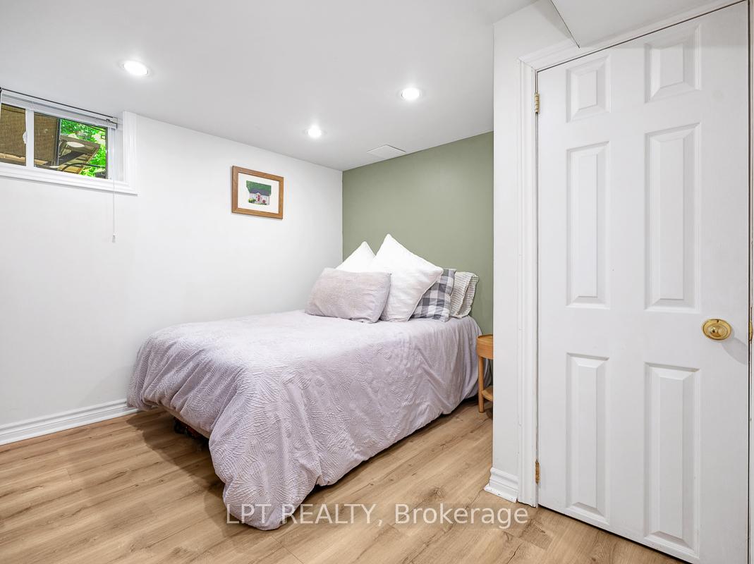 Photo 23 of 77 Harrold Place, Ottawa, Carlington — HOMEH