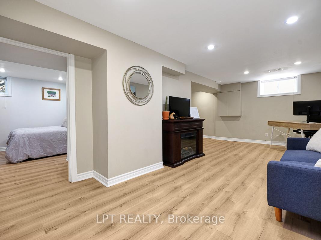 Photo 28 of 77 Harrold Place, Ottawa, Carlington — HOMEH
