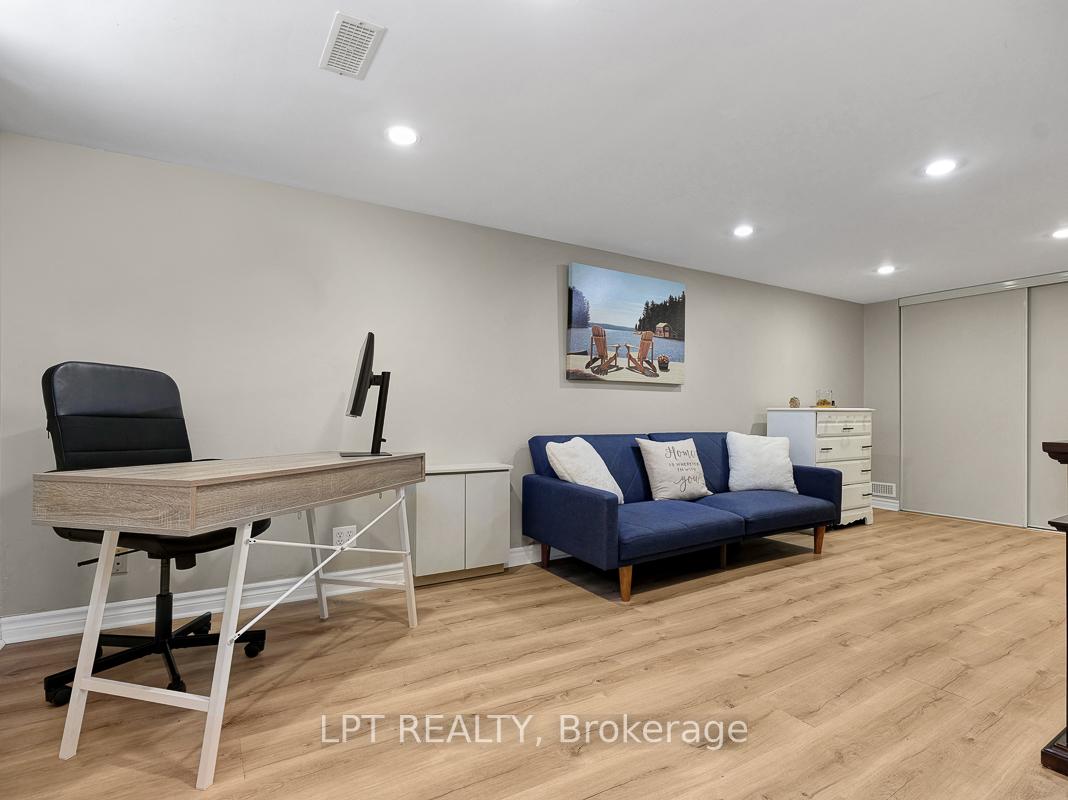 Photo 29 of 77 Harrold Place, Ottawa, Carlington — HOMEH