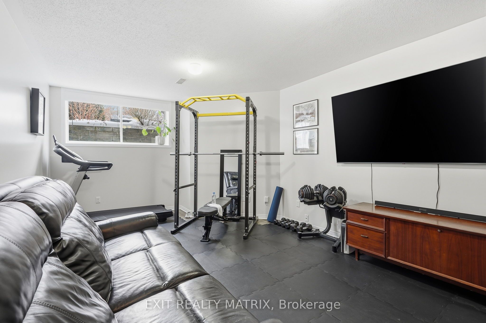 Photo 56 of 208 Greenridge Street, Ottawa, Chapel Hill — HOMEH
