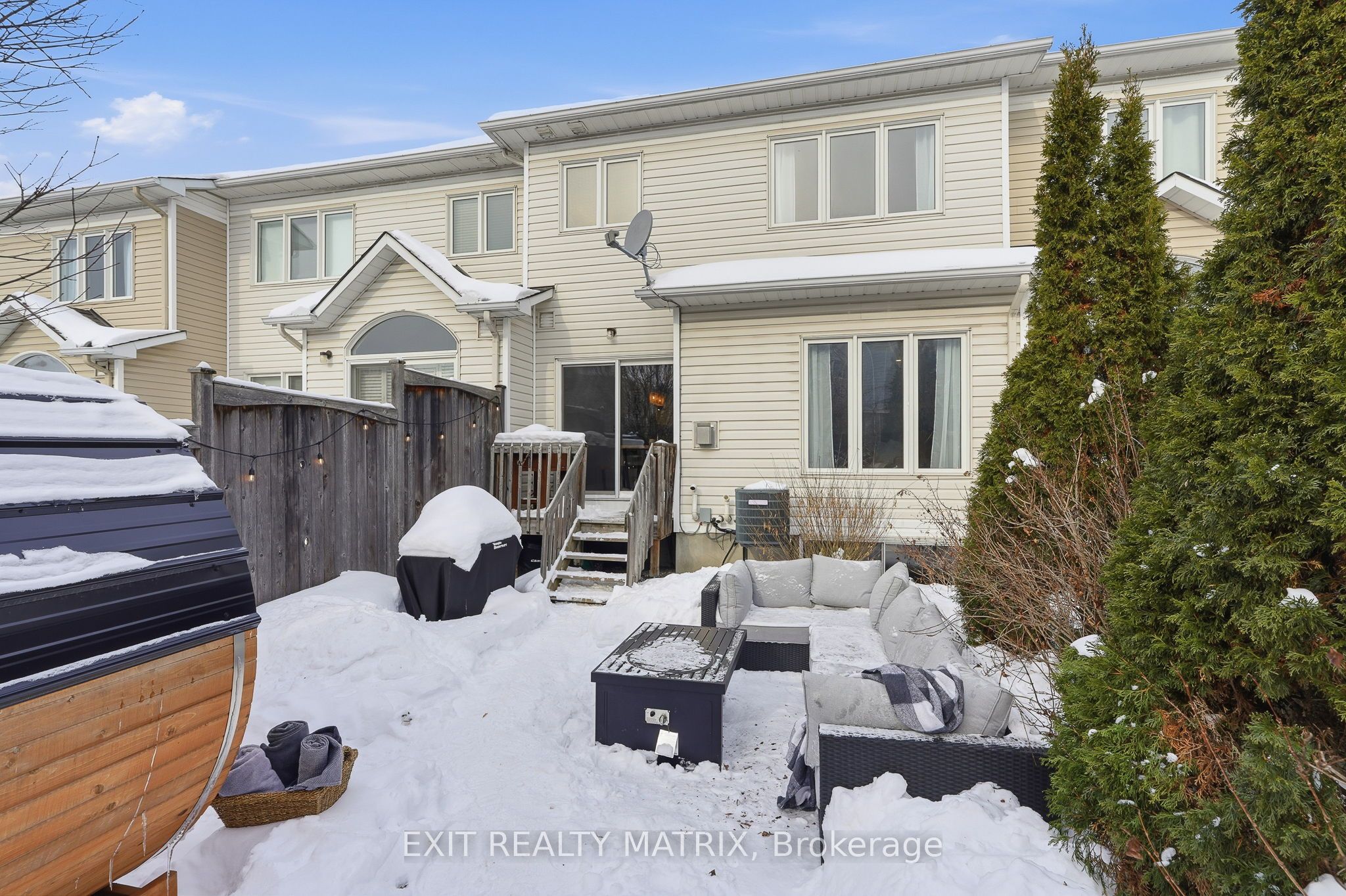 Photo 58 of 208 Greenridge Street, Ottawa, Chapel Hill — HOMEH