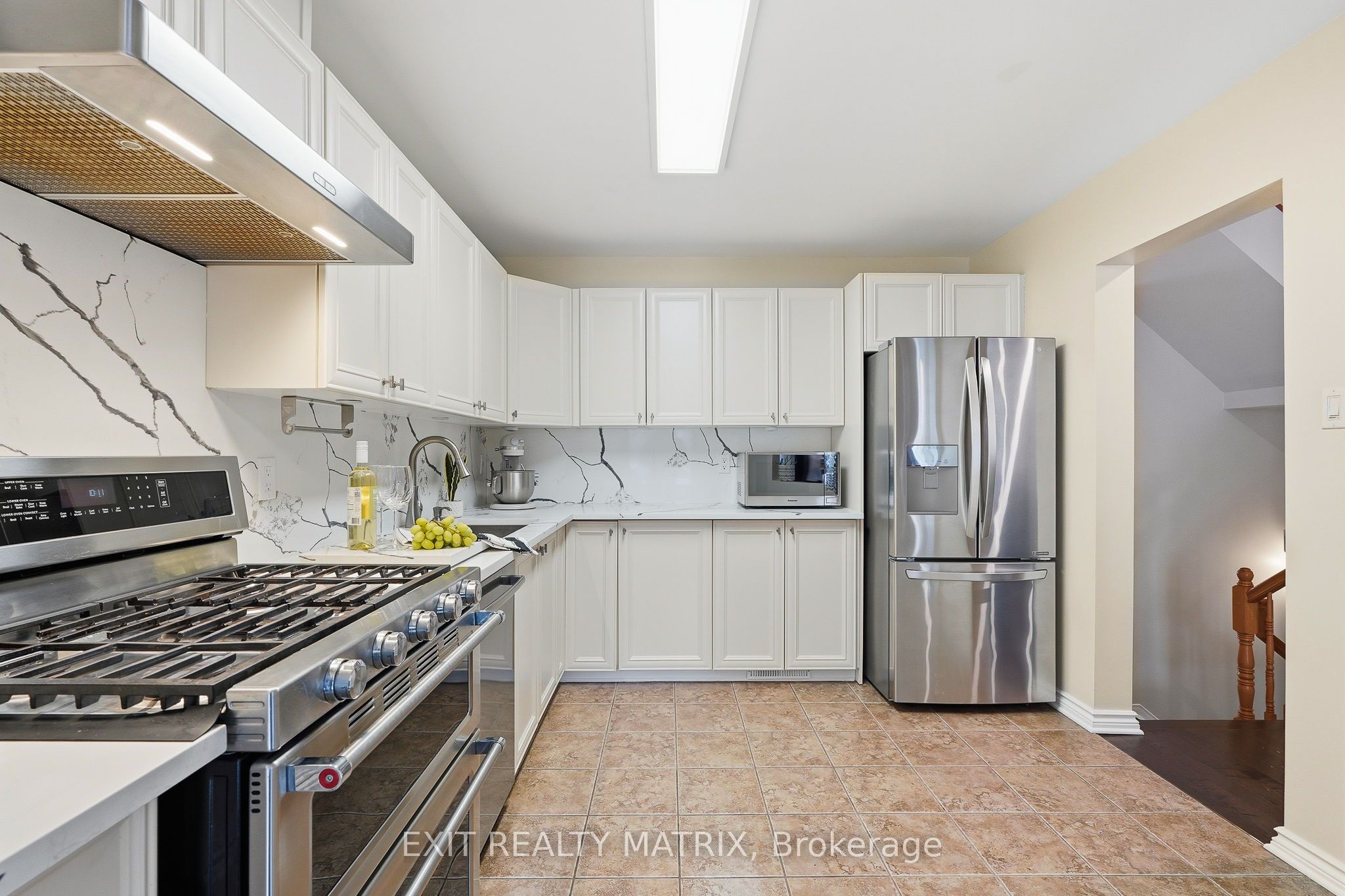 Photo 42 of 208 Greenridge Street, Ottawa, Chapel Hill — HOMEH