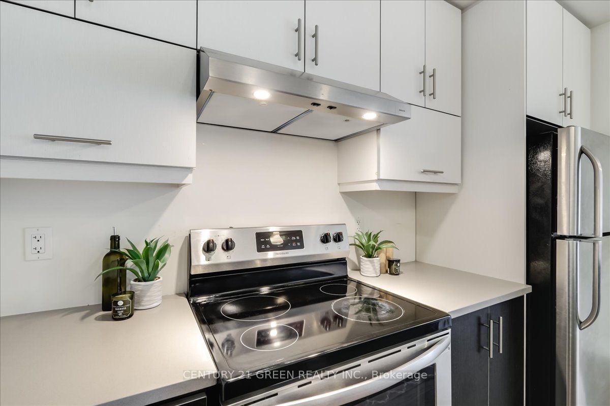Photo 21 of Unit 111, 3028 Creekshore Common, Oakville, Glenorchy — HOMEH
