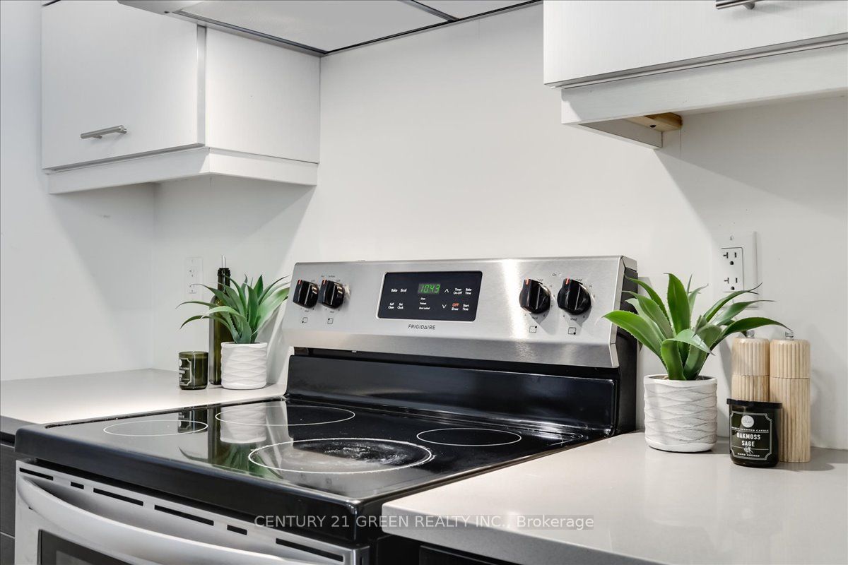 Photo 20 of Unit 111, 3028 Creekshore Common, Oakville, Glenorchy — HOMEH