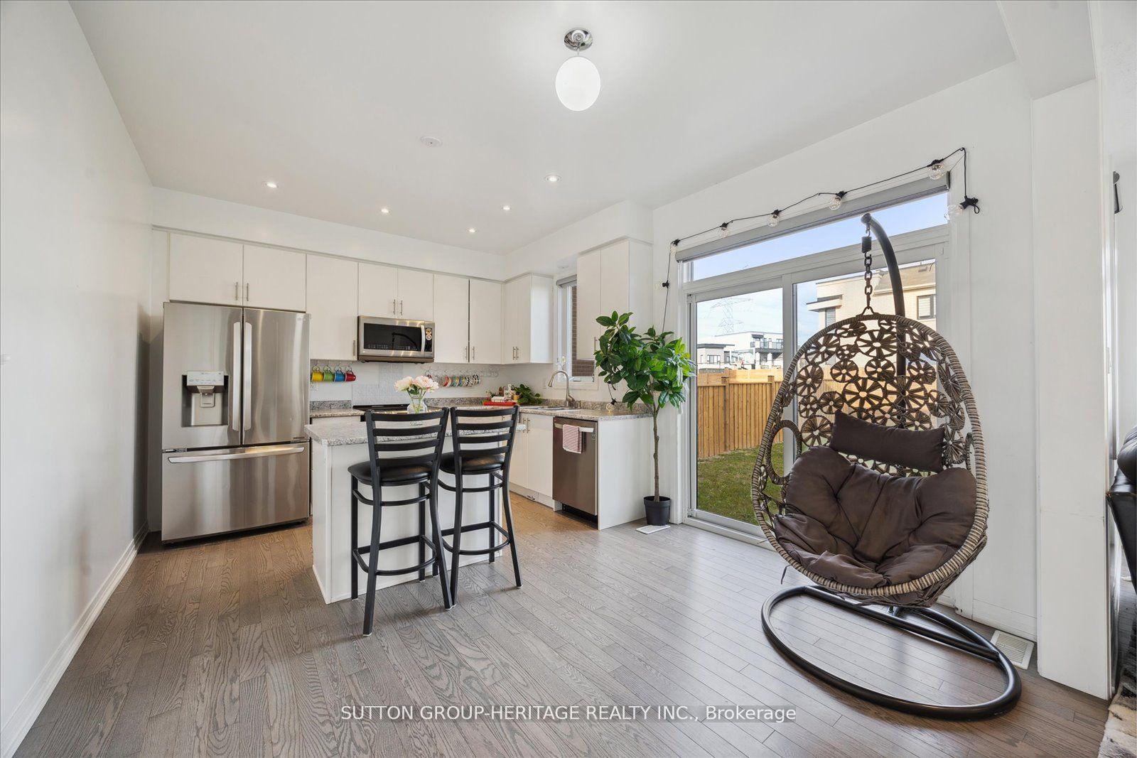 Photo 7 of 105 East Shore Drive, Clarington, Bowmanville — HOMEH