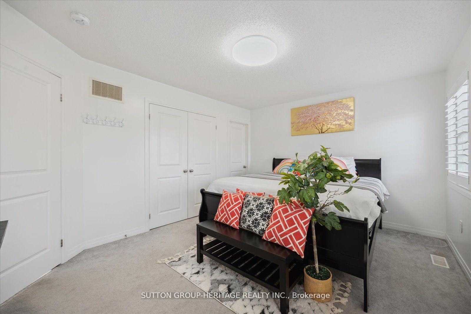 Photo 13 of 105 East Shore Drive, Clarington, Bowmanville — HOMEH