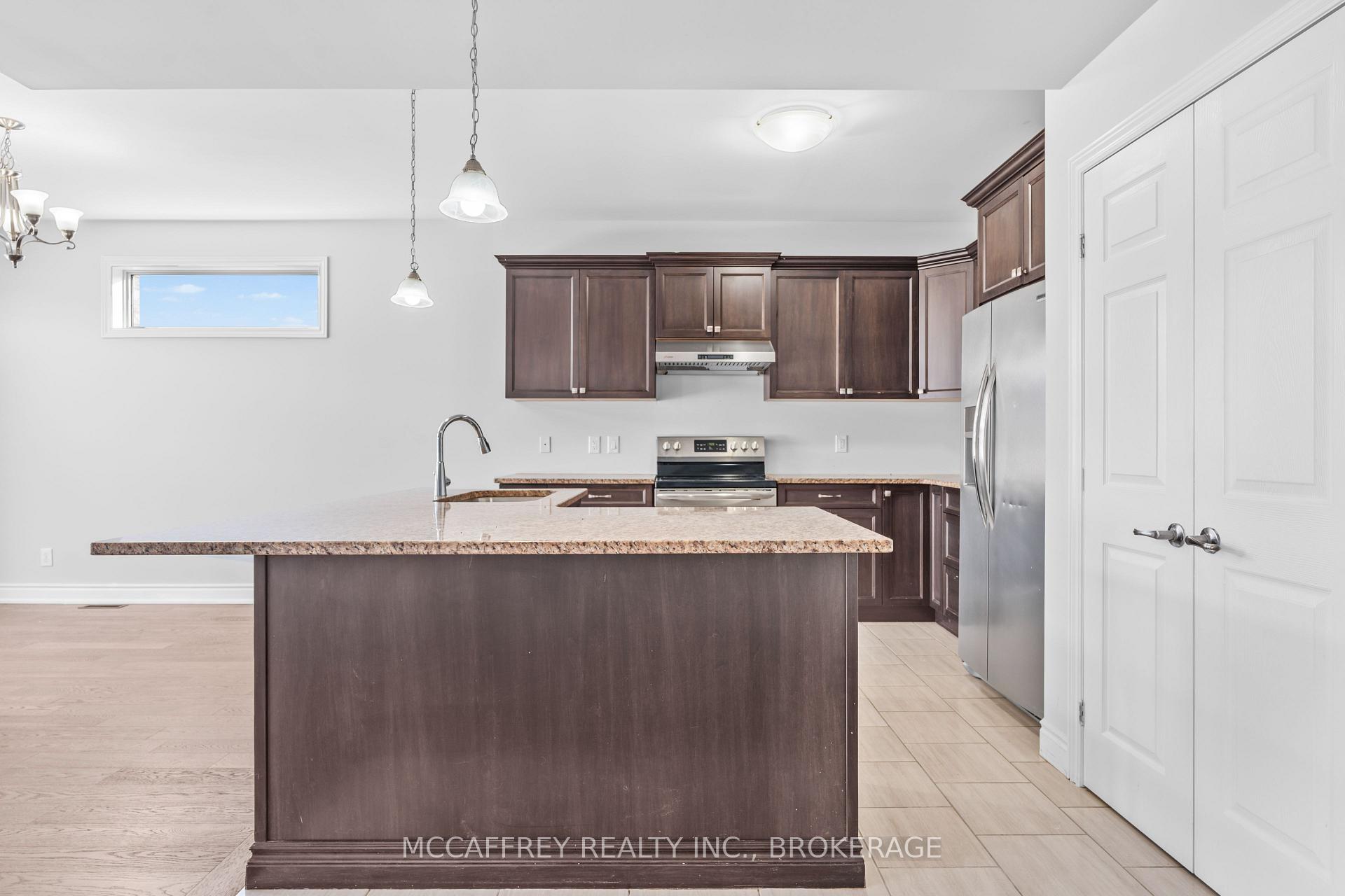 Photo 11 of 56 Farmington Crescent, Belleville, Thurlow Ward — HOMEH