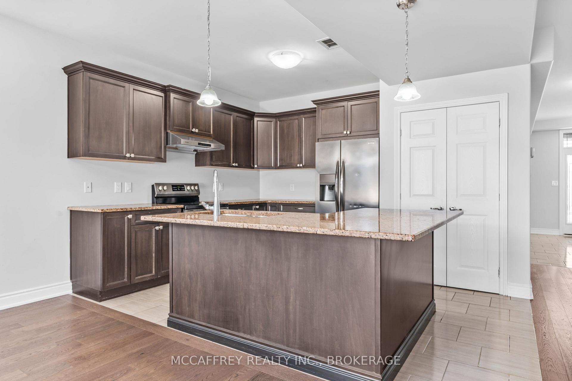 Photo 12 of 56 Farmington Crescent, Belleville, Thurlow Ward — HOMEH