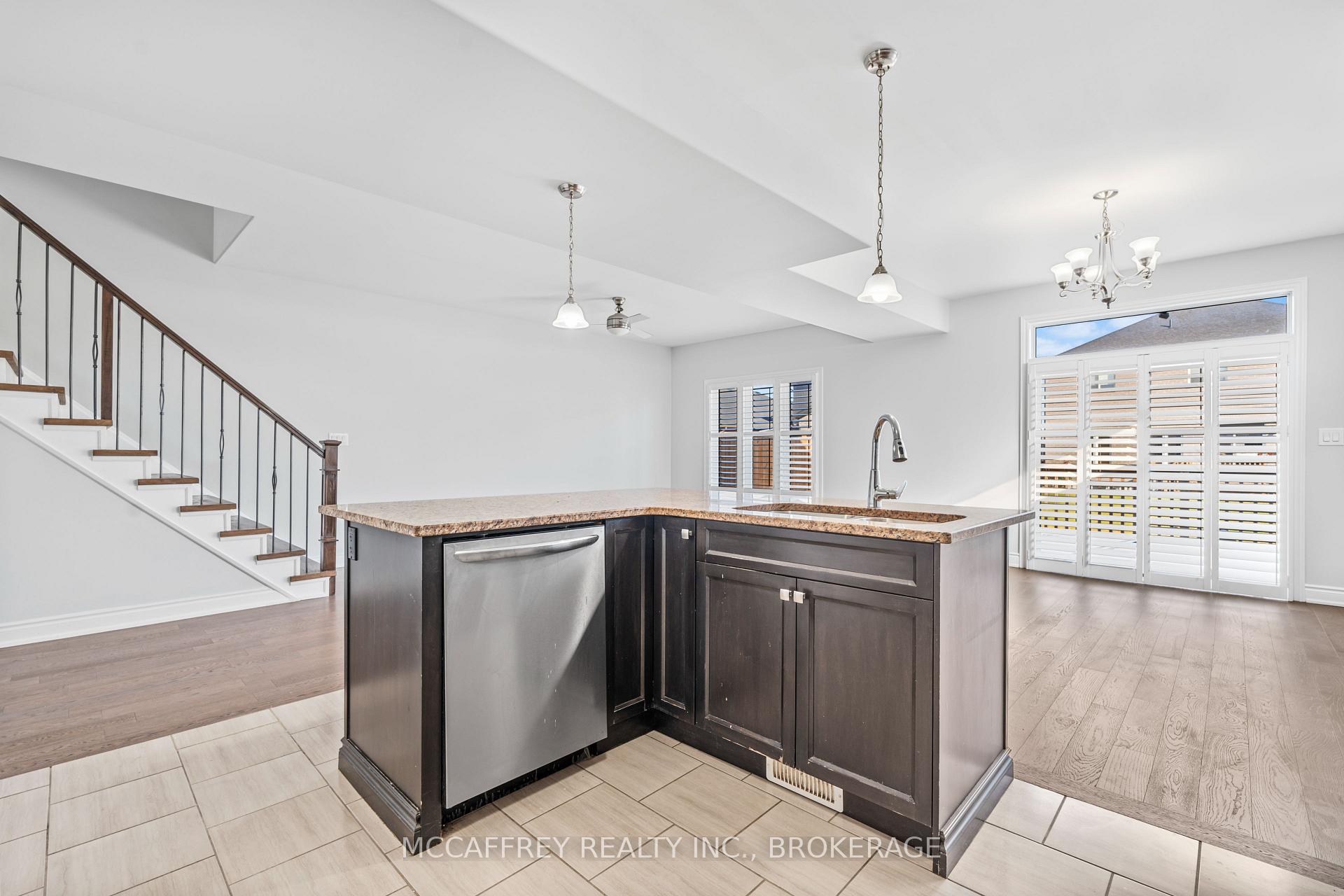 Photo 13 of 56 Farmington Crescent, Belleville, Thurlow Ward — HOMEH