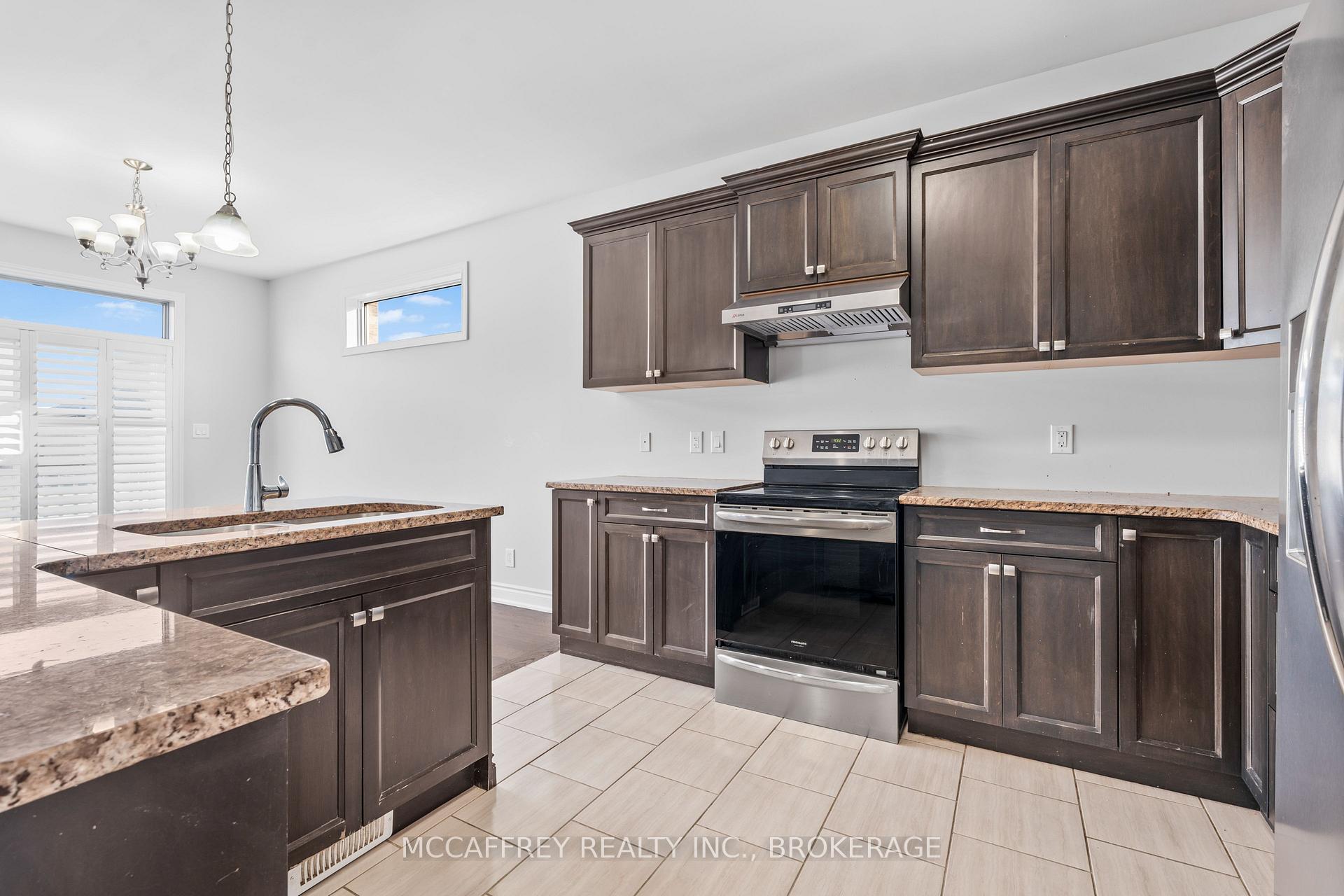 Photo 16 of 56 Farmington Crescent, Belleville, Thurlow Ward — HOMEH