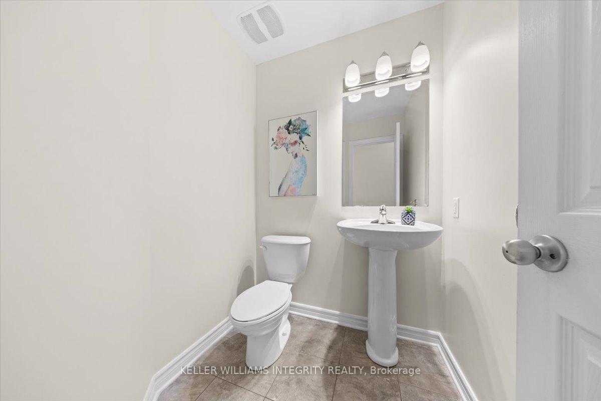 Photo 3 of 217 Garrity Crescent, Ottawa, Barrhaven - Strandherd — HOMEH
