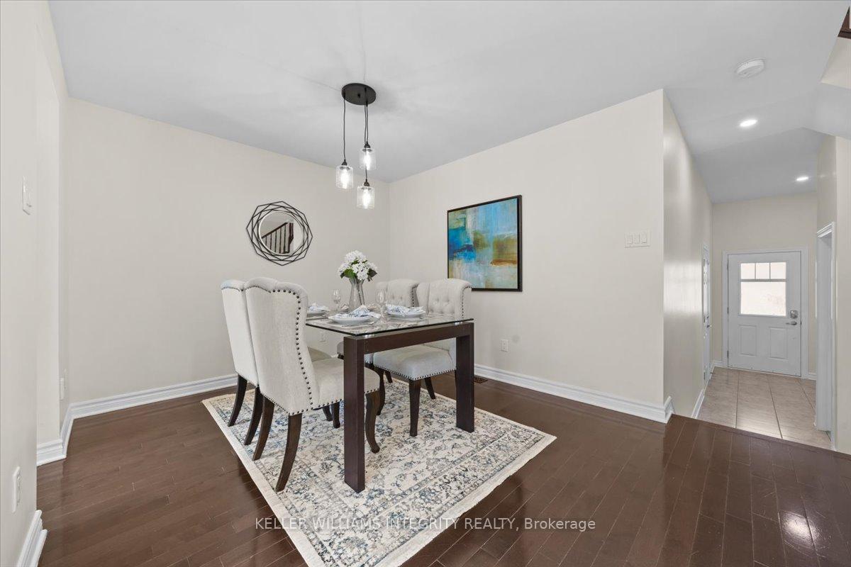 Photo 5 of 217 Garrity Crescent, Ottawa, Barrhaven - Strandherd — HOMEH