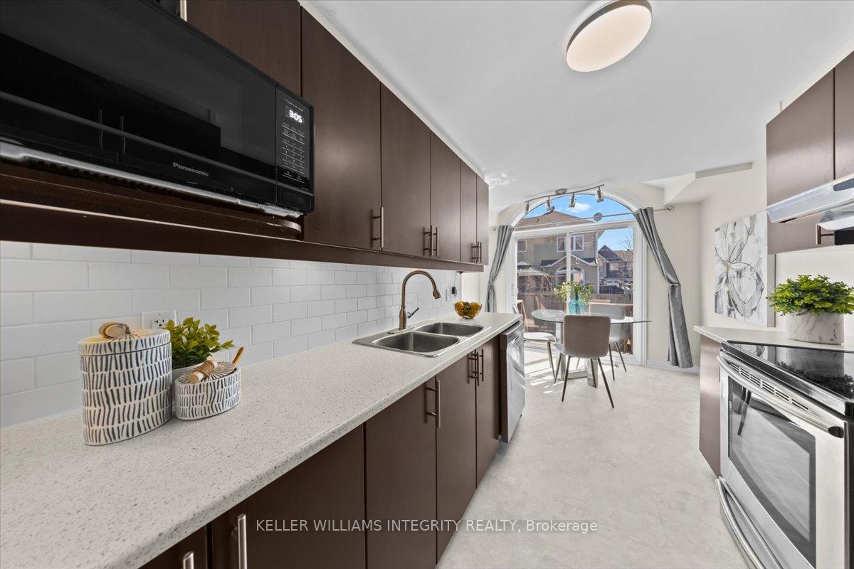 Photo 15 of 217 Garrity Crescent, Ottawa, Barrhaven - Strandherd — HOMEH