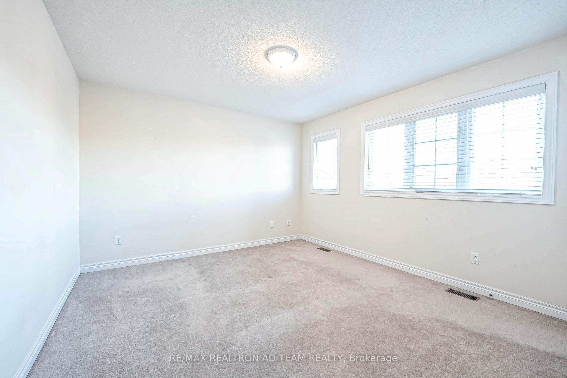 Photo 23 of 95 Hockley Avenue, Clarington, Bowmanville — HOMEH