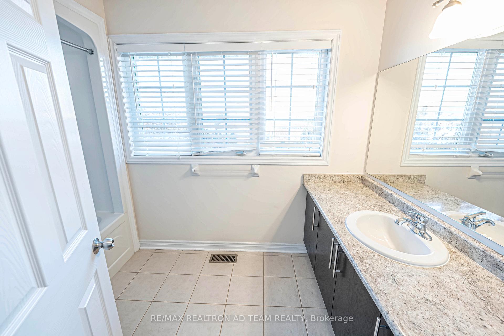 Photo 24 of 95 Hockley Avenue, Clarington, Bowmanville — HOMEH