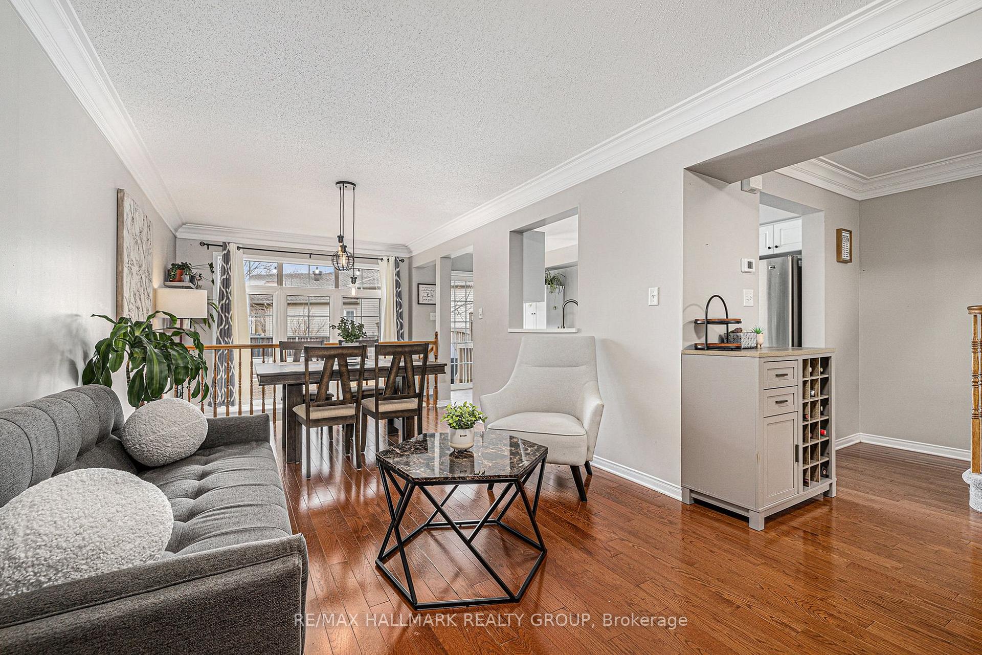 Photo 3 of 275 Silbrass Private, Ottawa, Barrhaven - Stonebridge — HOMEH