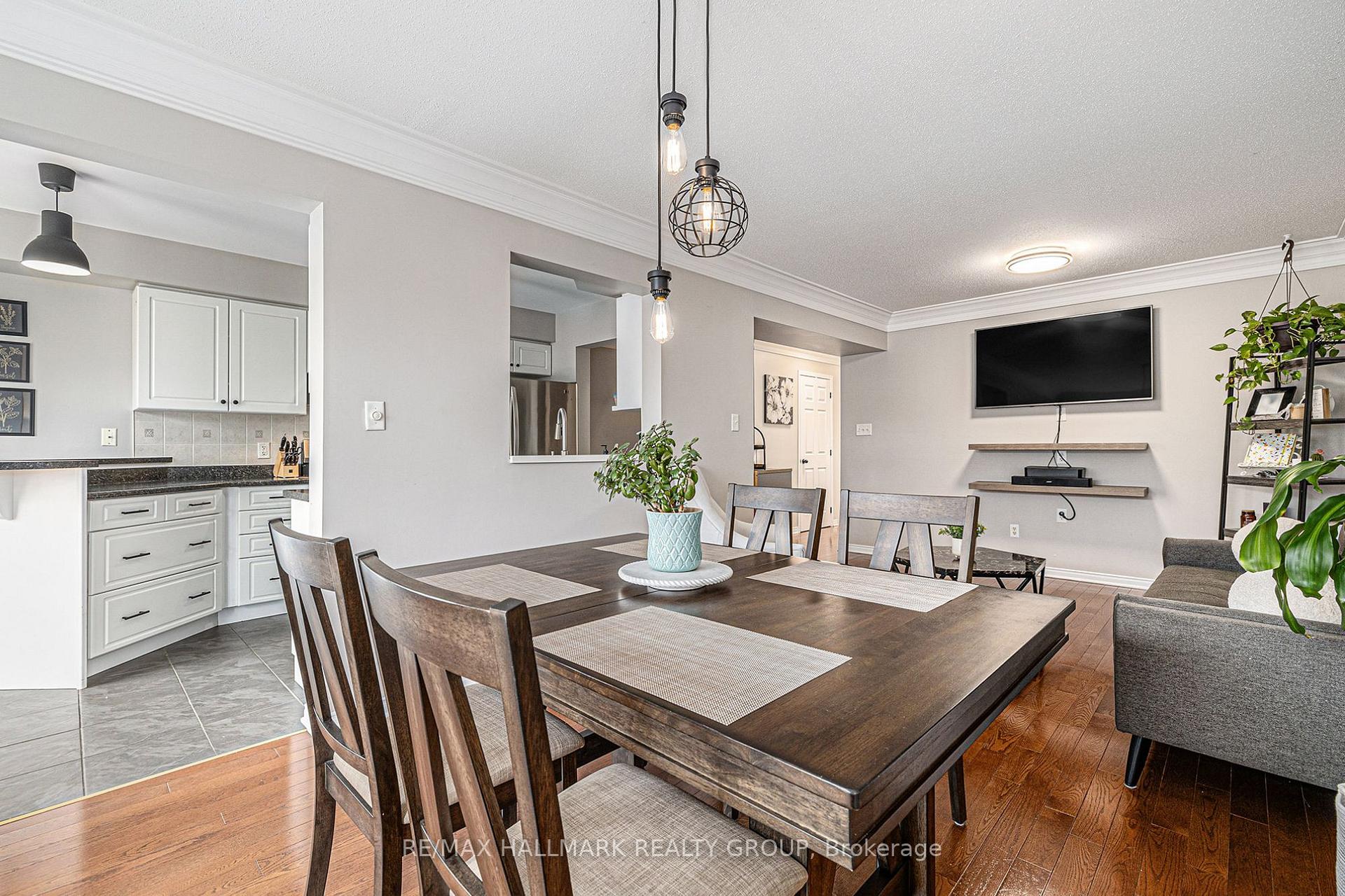 Photo 7 of 275 Silbrass Private, Ottawa, Barrhaven - Stonebridge — HOMEH