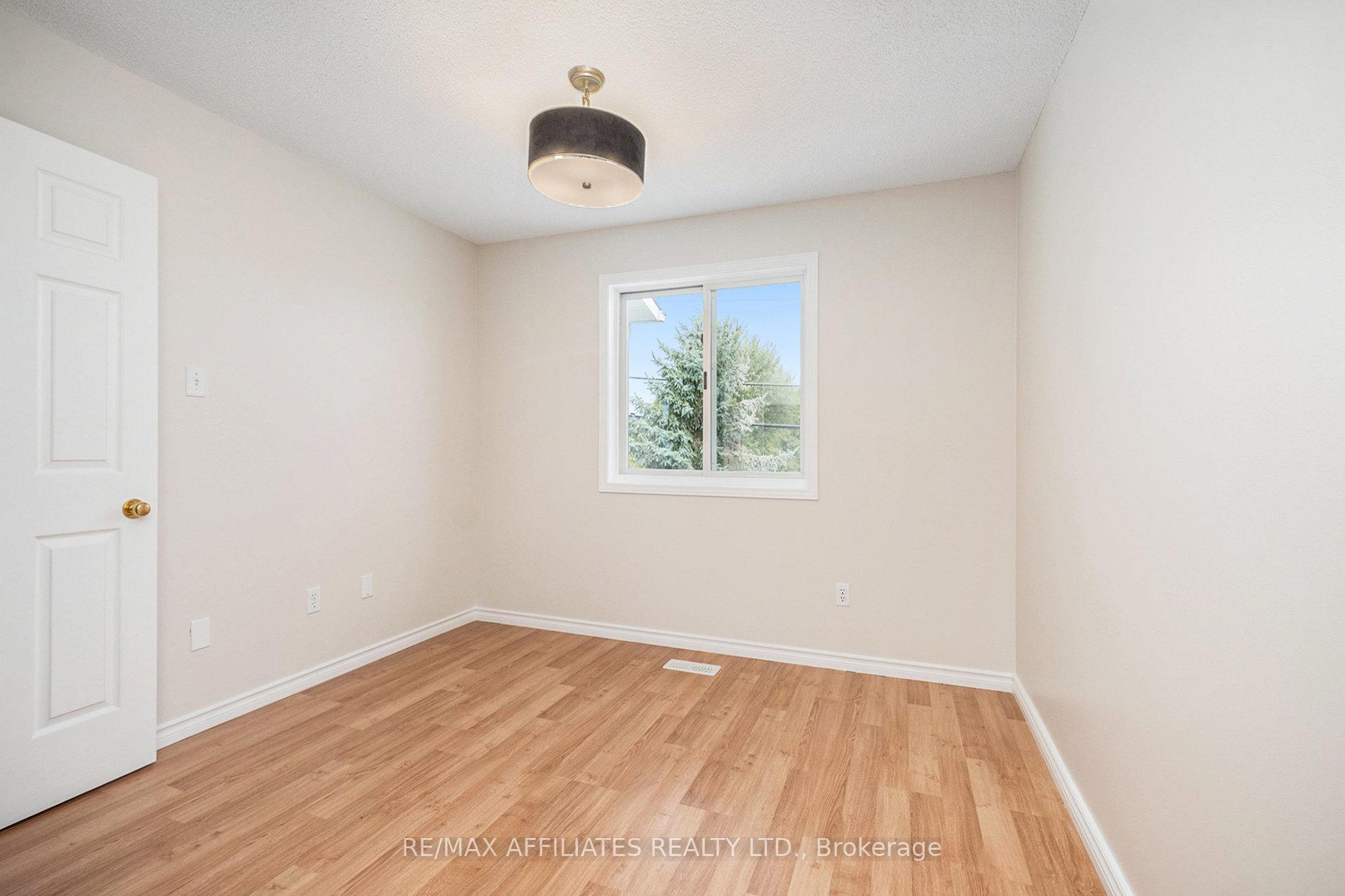 Photo 14 of 162 Morris Street, Carleton Place — HOMEH