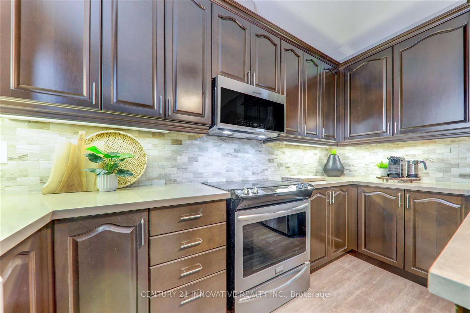 Photo 16 of 144 Nelson Street, Clarington, Bowmanville — HOMEH