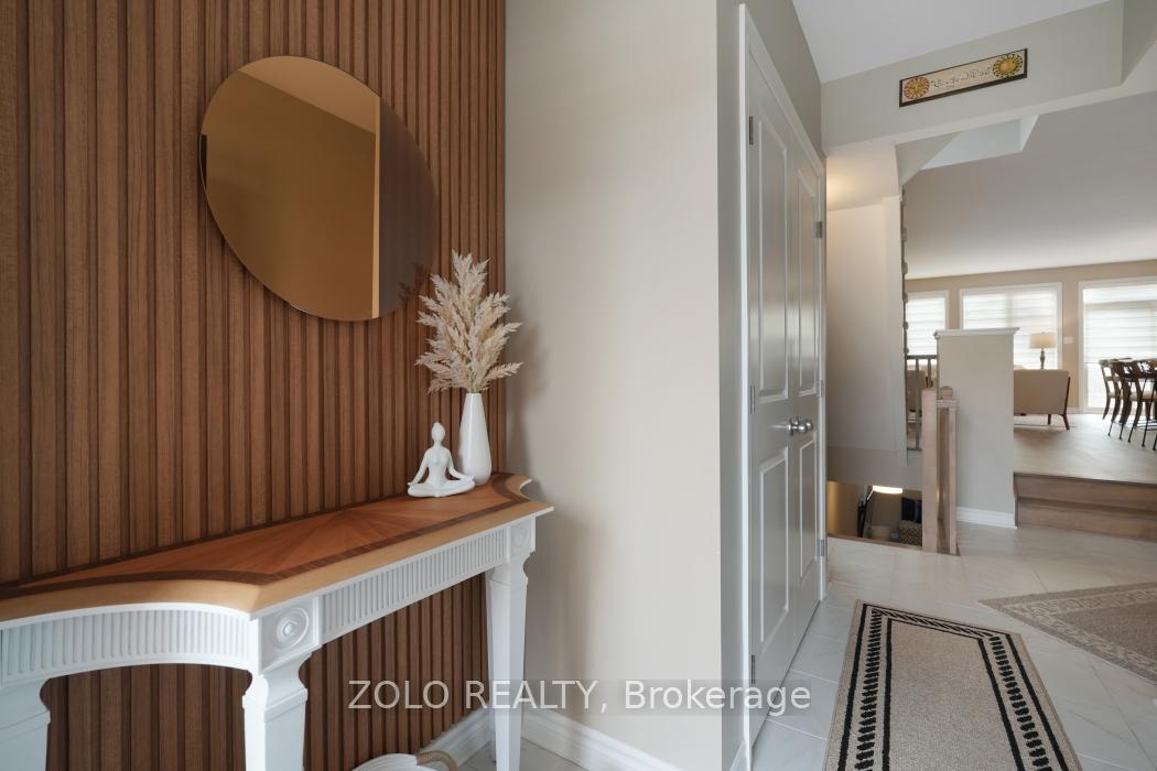 Photo 4 of 533 Sonmarg Crescent, Ottawa, Barrhaven - Half Moon Bay — HOMEH