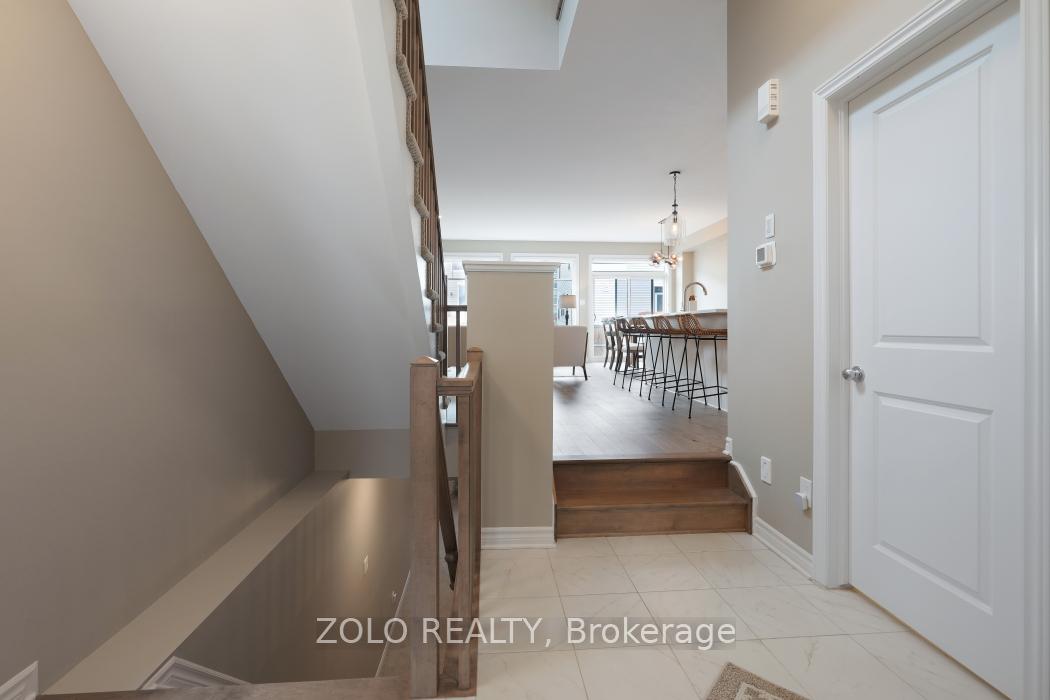 Photo 5 of 533 Sonmarg Crescent, Ottawa, Barrhaven - Half Moon Bay — HOMEH