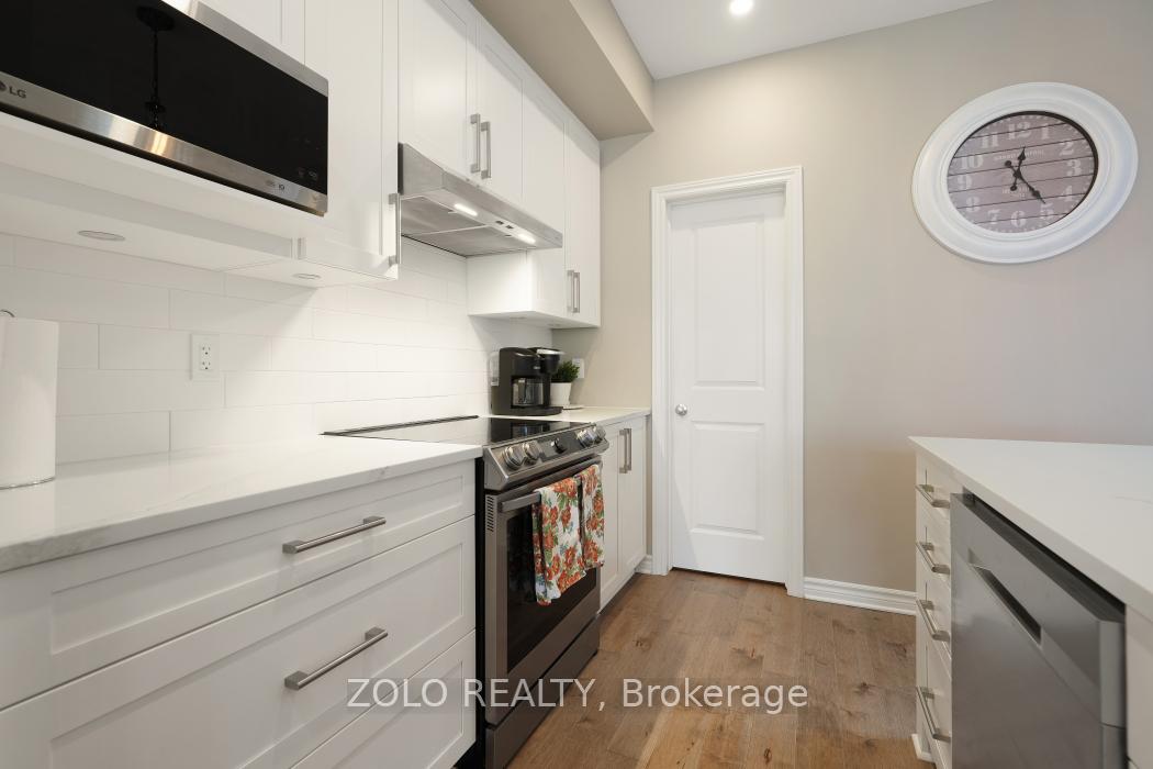 Photo 9 of 533 Sonmarg Crescent, Ottawa, Barrhaven - Half Moon Bay — HOMEH