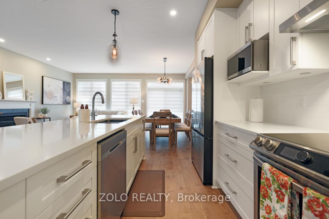 Photo 12 of 533 Sonmarg Crescent, Ottawa, Barrhaven - Half Moon Bay — HOMEH