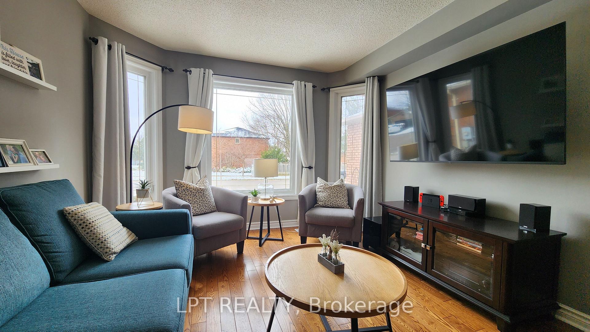 Photo 6 of 63 James Street, Barrie, Ardagh — HOMEH