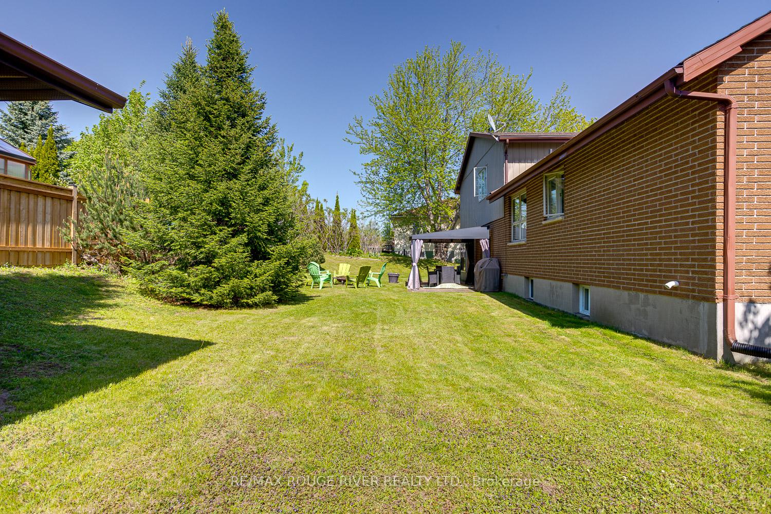 Photo 9 of 10 Lakeview Heights, Brighton — HOMEH