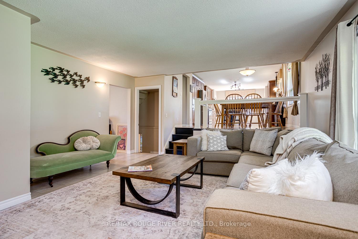 Photo 17 of 10 Lakeview Heights, Brighton — HOMEH