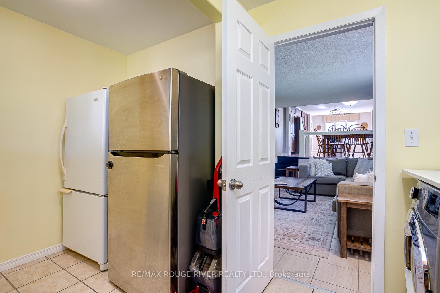Photo 18 of 10 Lakeview Heights, Brighton — HOMEH